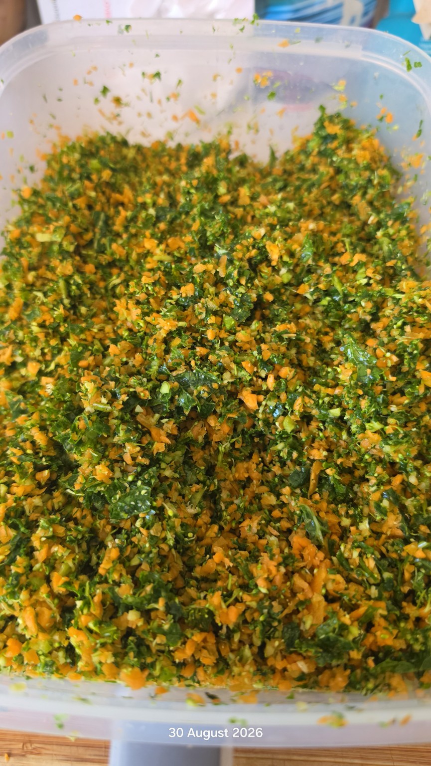 Close view of the finished fresh vegetable chop